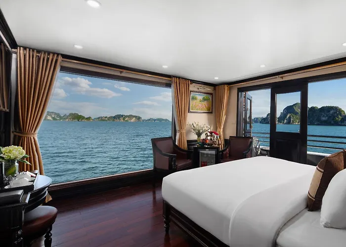 Athena Royal Cruise - Luxury In Bay