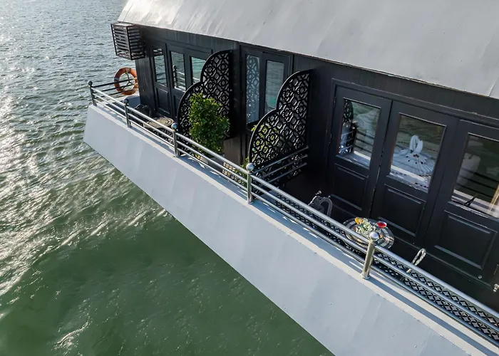  Athena Royal Cruise - Luxury In Bay 5*
