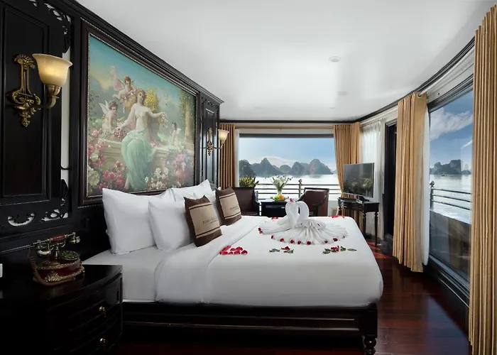 Athena Royal Cruise - Luxury In Bay  5*