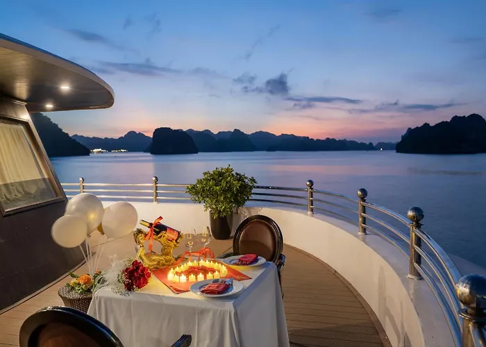 Athena Royal Cruise - Luxury In Bay Hạ Long