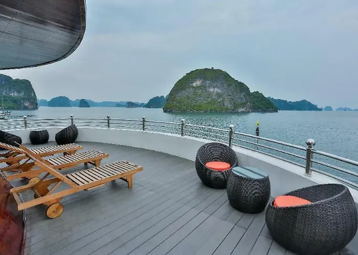 Athena Royal Cruise - Luxury In Bay Hạ Long