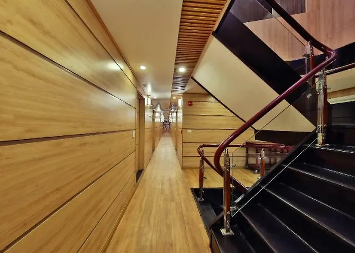  Athena Royal Cruise - Luxury In Bay 5*