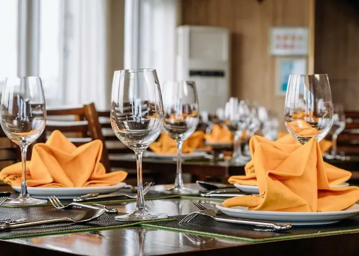 Athena Royal Cruise - Luxury In Bay Hạ Long