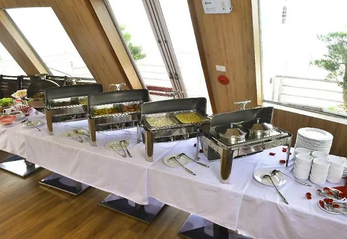 Athena Royal Cruise - Luxury In Bay 